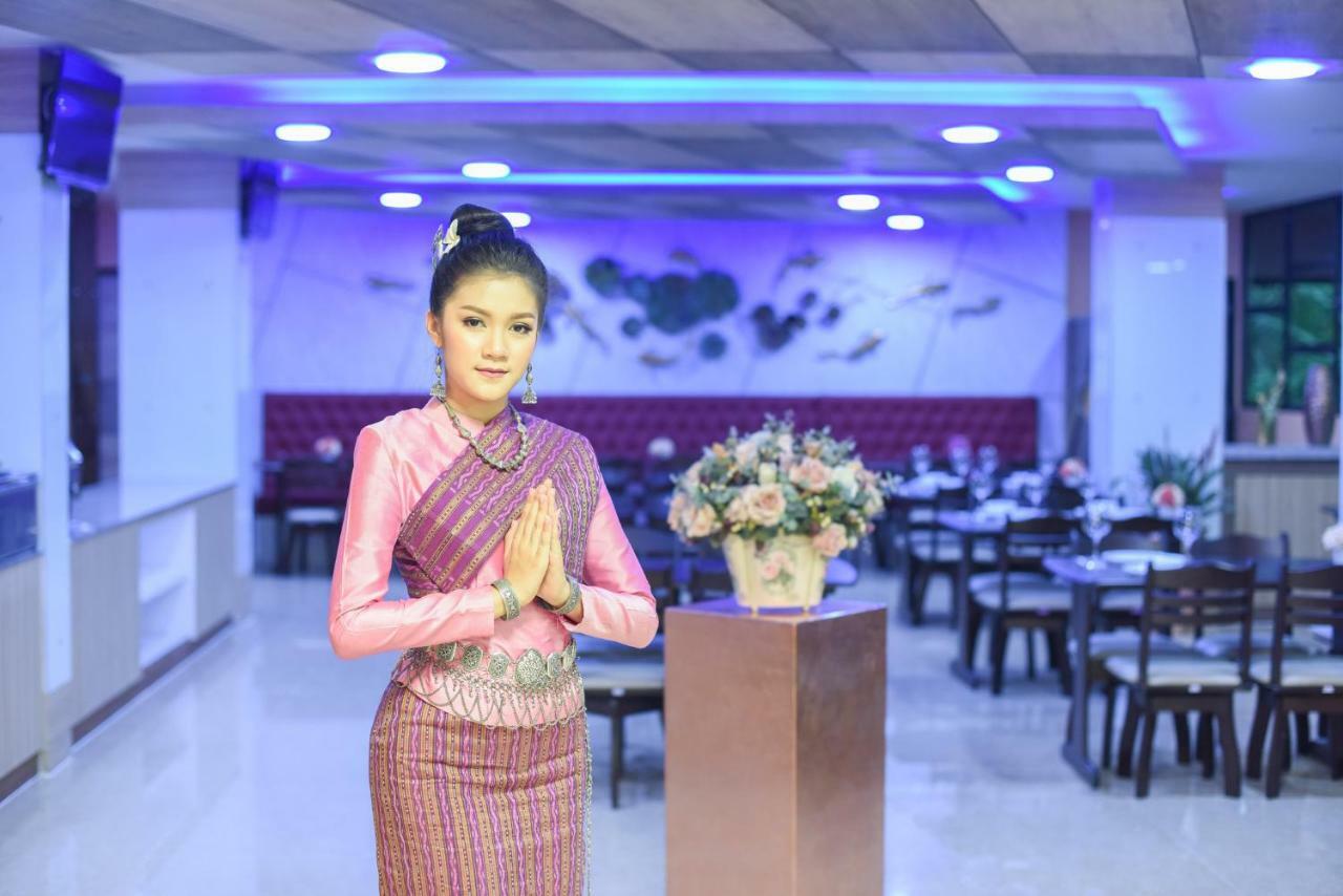 Wish Hotel Ubon Ubon Ratchathani Bagian luar foto